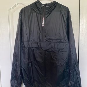 Nike SB Windbreaker